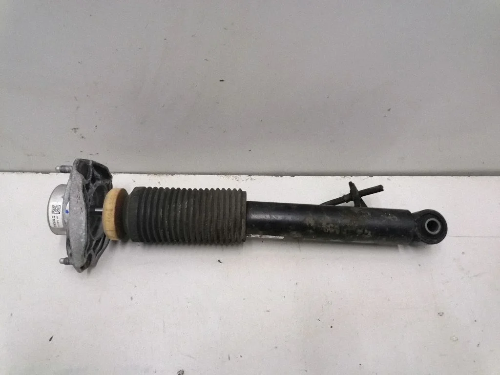 Rear shock absorber/damper 6867864