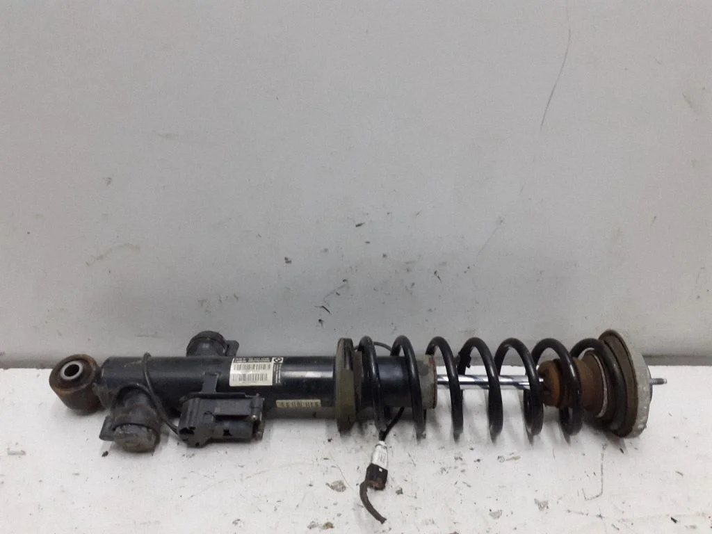 Rear shock absorber/damper – BMW 5 Series F10 F11 (2009-2016)