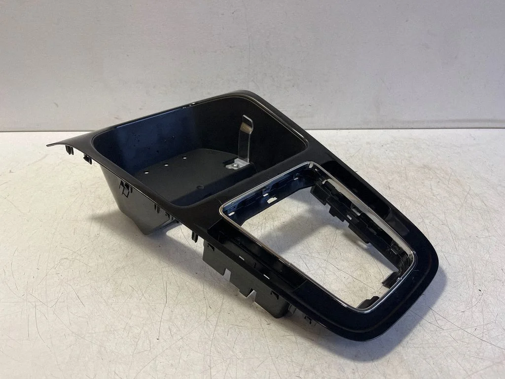 Käigukangi ümbrise viimistlus (plastik) 6VC863212 – Skoda Fabia Mk4 (6VA) (2021-)