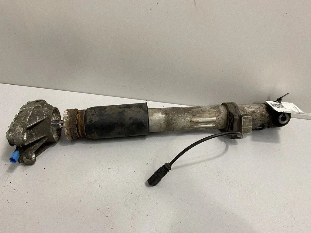Aizmugurējais amortizators – BMW Series 4 M4 F82 F83 (2014-2020)