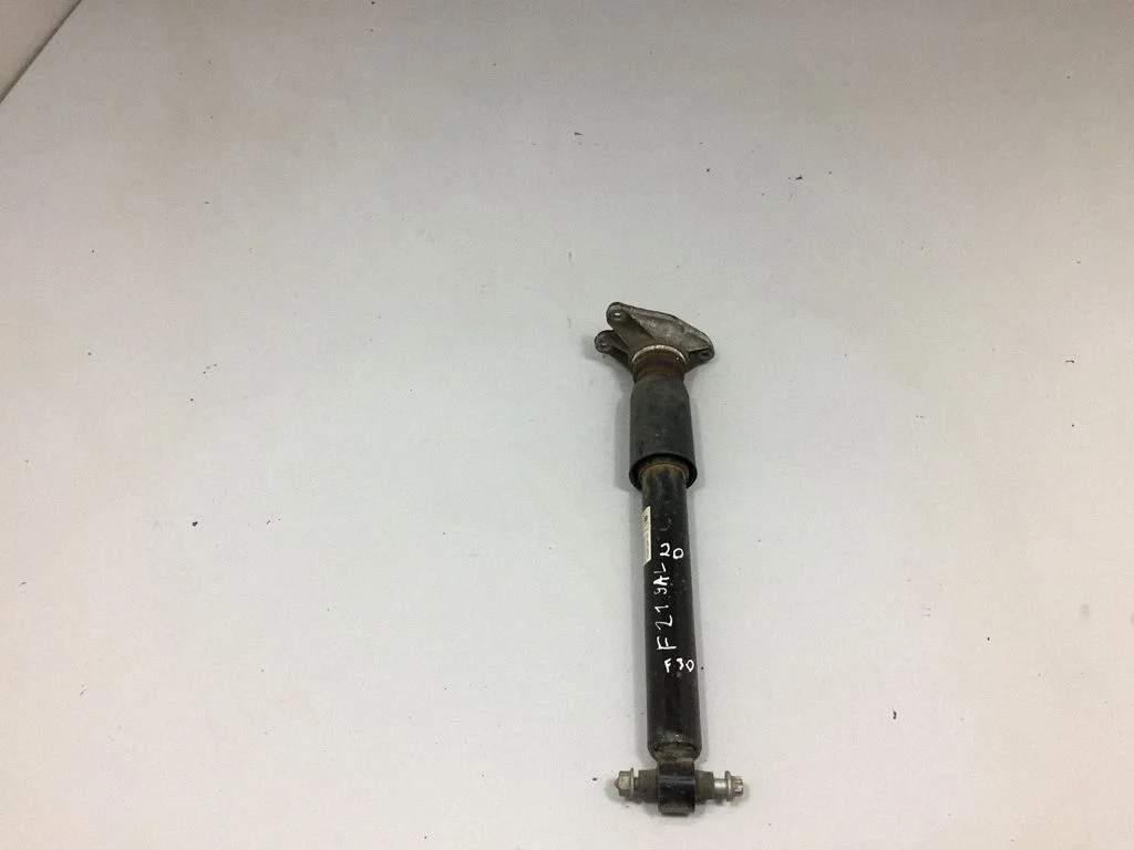 Amortyzator tylny – BMW Seria 1 F20 F21 (2011-2019)