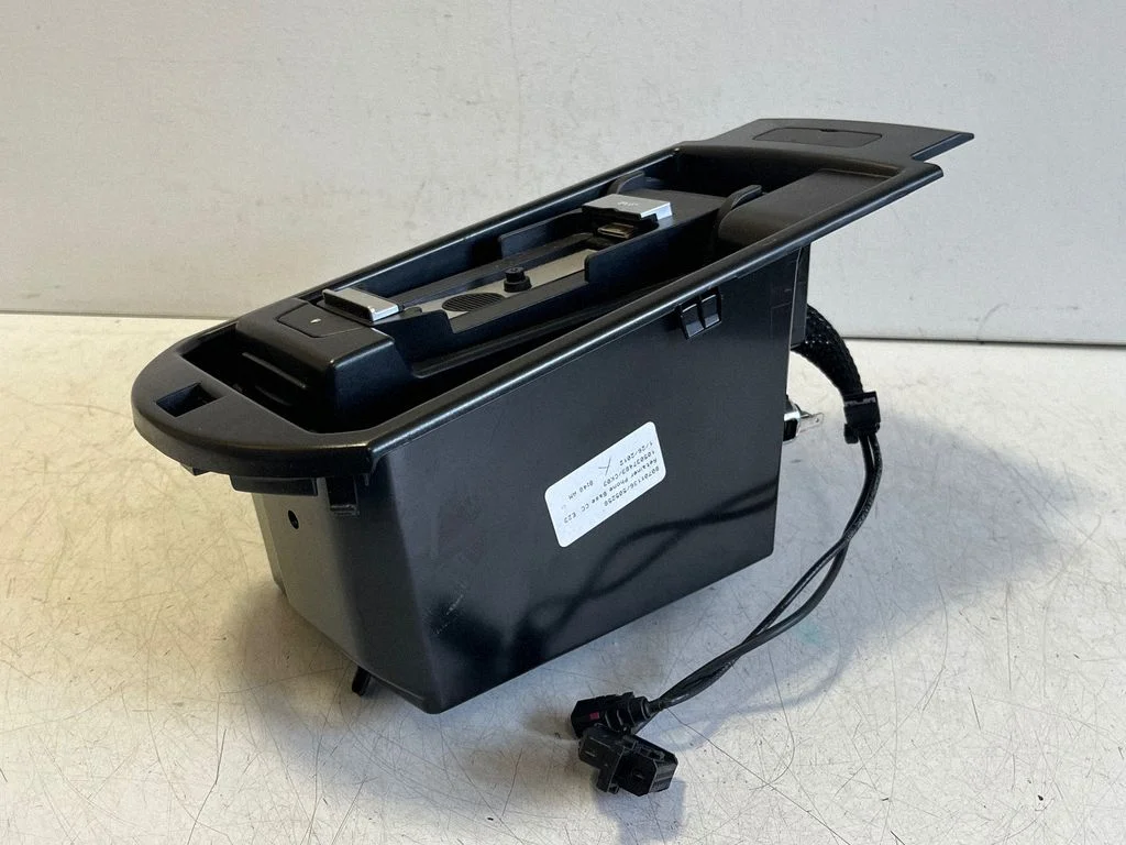 Glove box central console 105037483