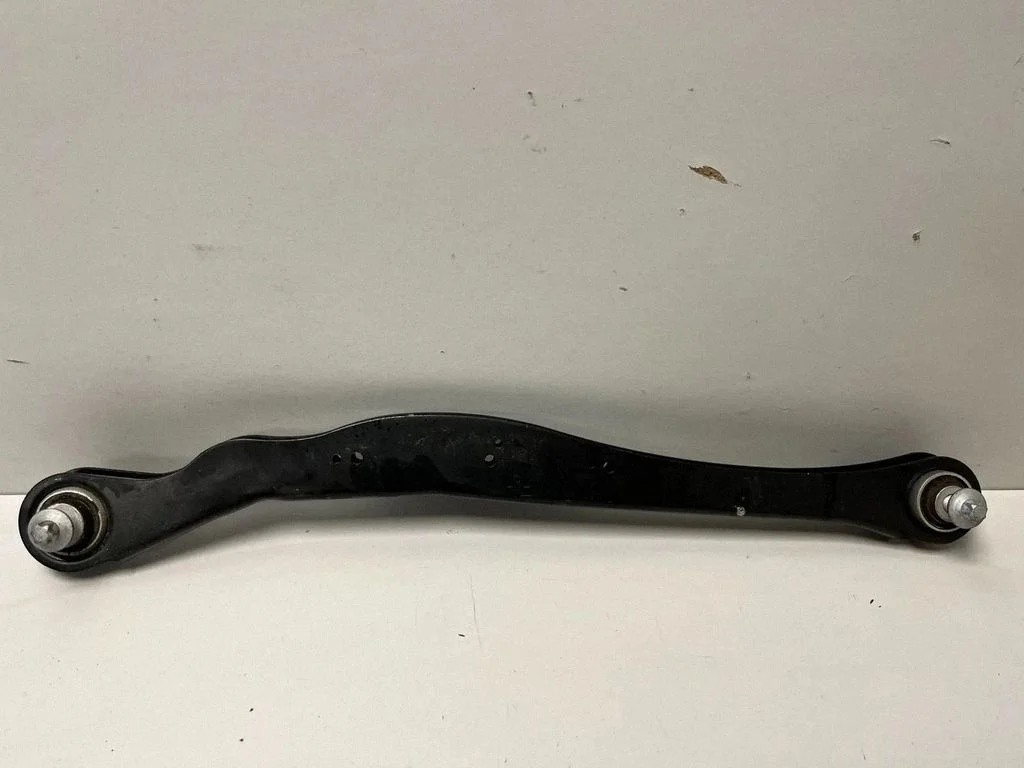 Rear upper control arm/wishbone 6895885