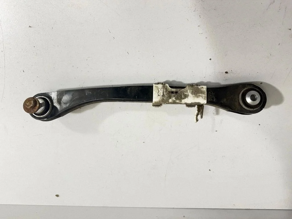 Rear upper control arm/wishbone 6861127