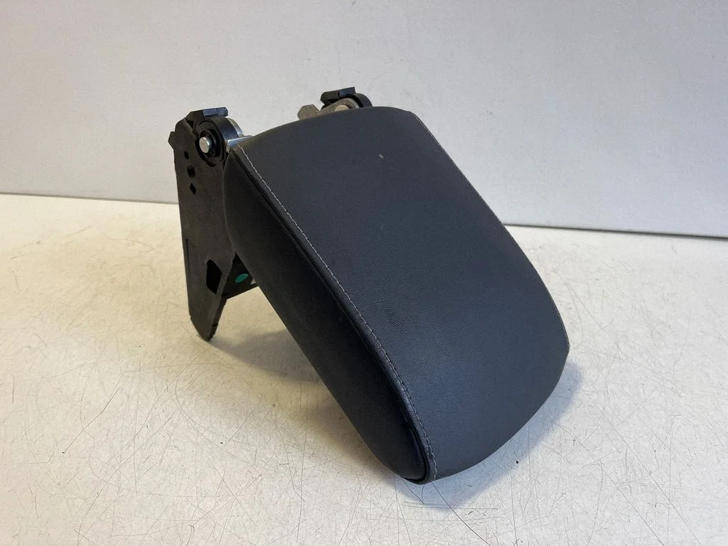 Armrest 2GA864207