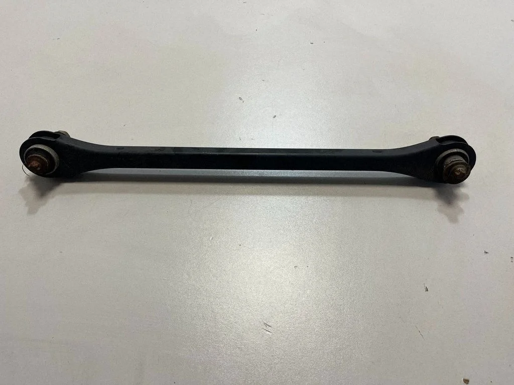Rear upper control arm/wishbone 6851569