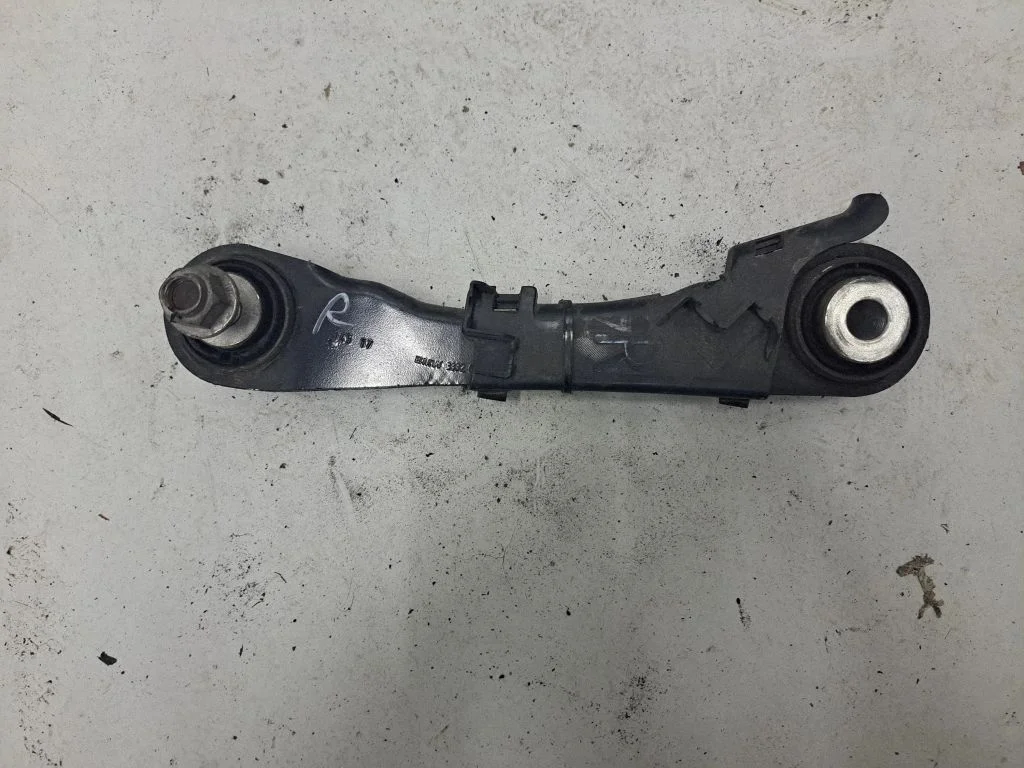 Rear upper control arm/wishbone – BMW 7 Series G11 G12 (2015-2022)