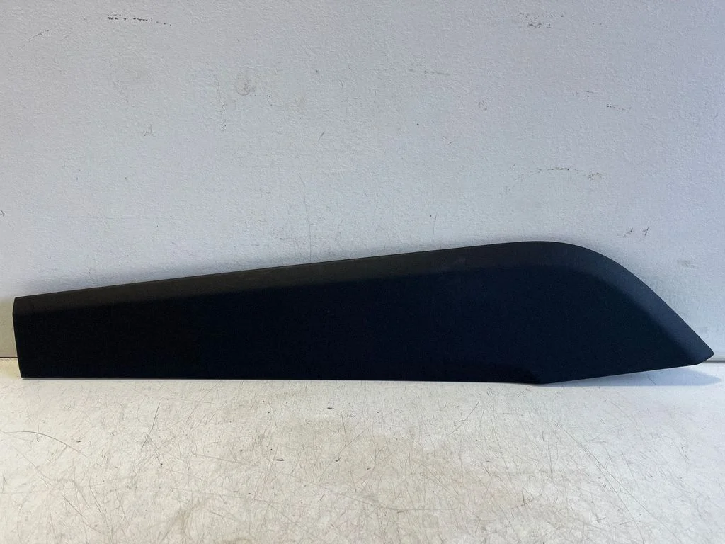 Centre console side trim front 9J1863045