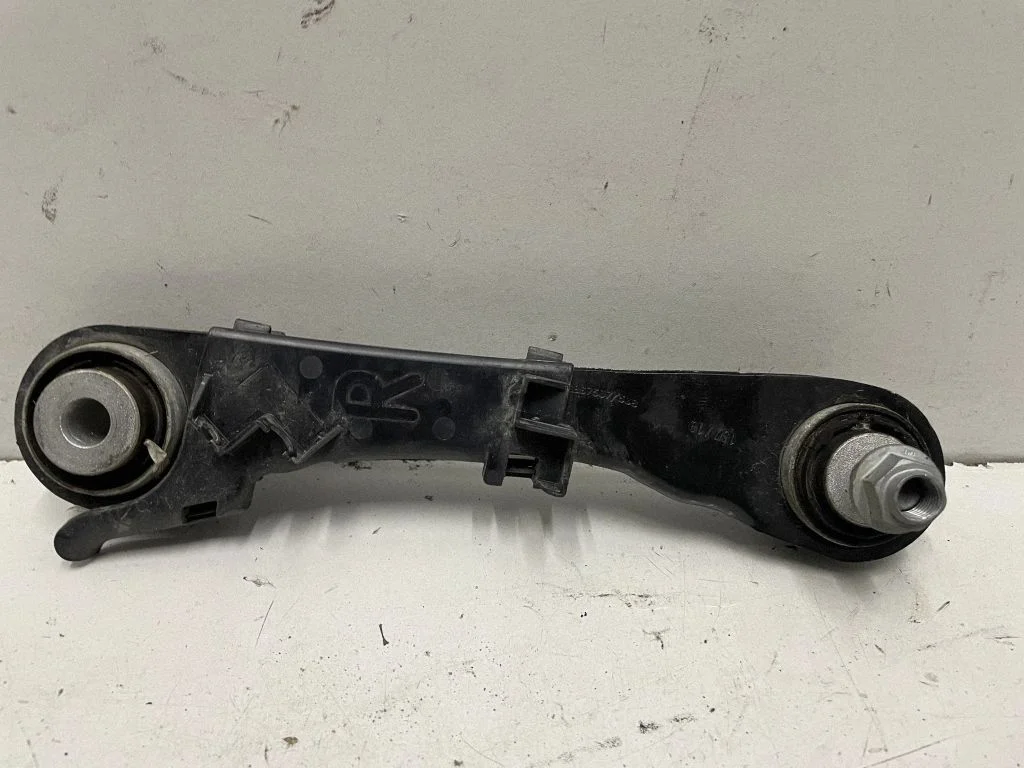 Rear upper control arm/wishbone – BMW 5 Series G30 G31 G38 (2016-)