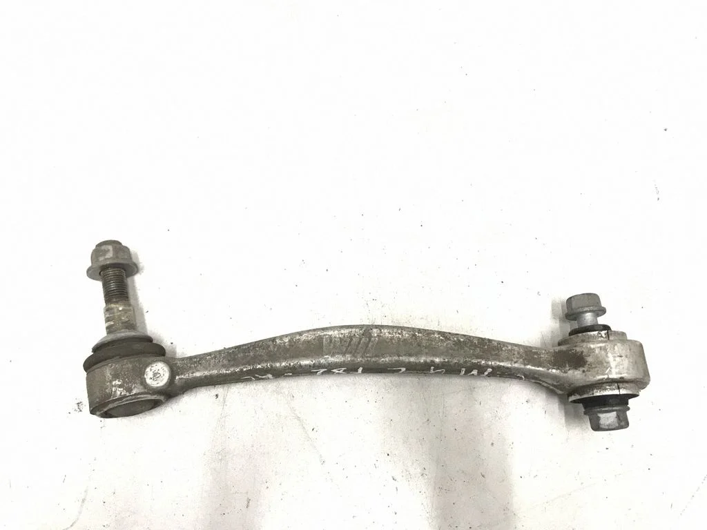 Tagumine ülemine õõtshoob – BMW Series 4 M4 F82 F83 (2014-2020)