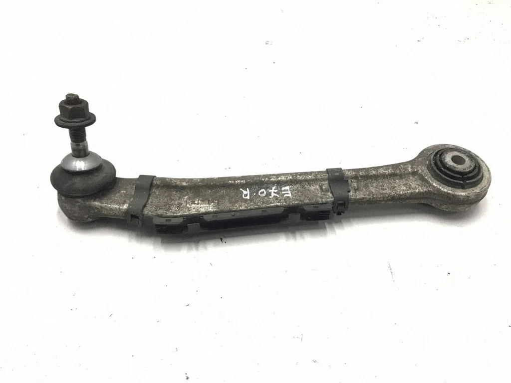 Tagumine ülemine õõtshoob – BMW X5 E70 (2006-2013)