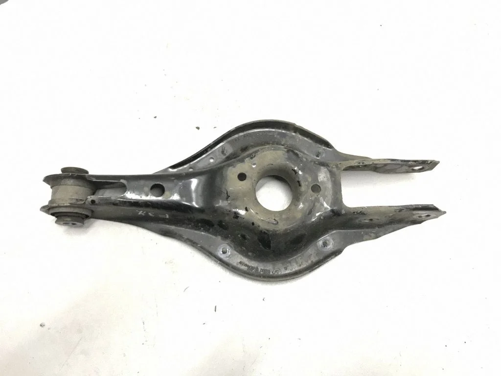 Rear upper control arm/wishbone