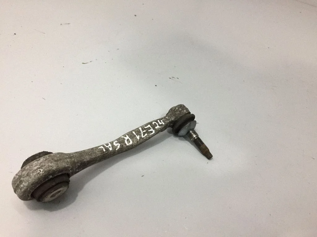 Tagumine ülemine õõtshoob – BMW X5 F15 (2013-2017)