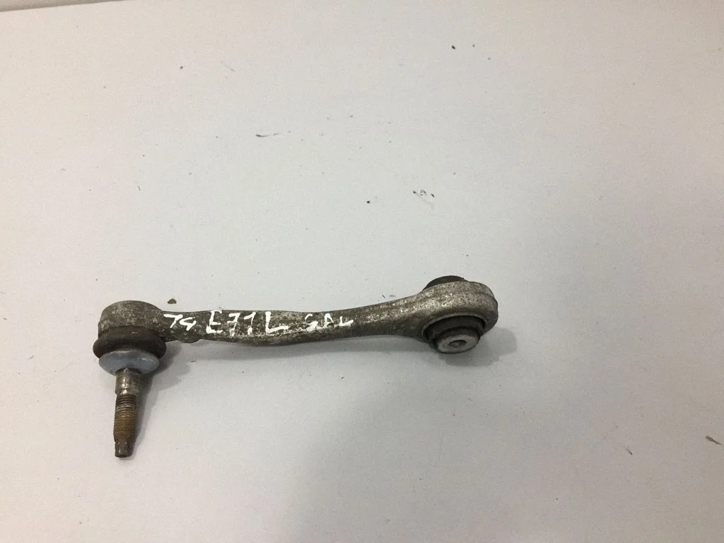 Tagumine ülemine õõtshoob – BMW X6 E71 (2008-2014)