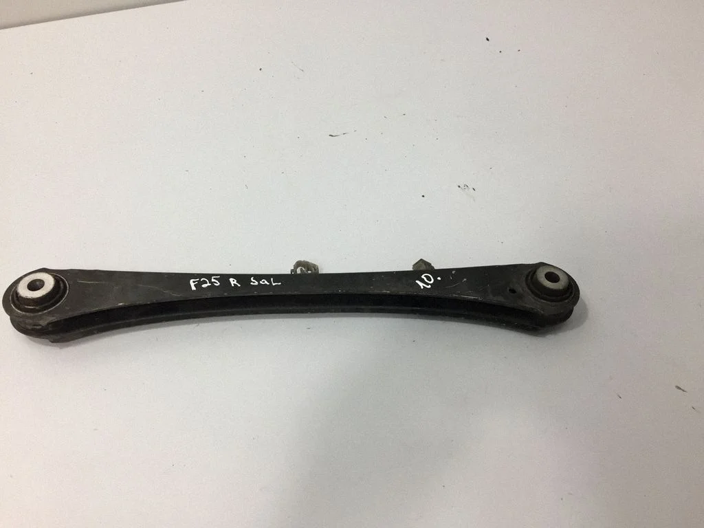Tagumine ülemine õõtshoob – BMW X3 F25 (2010-2017)