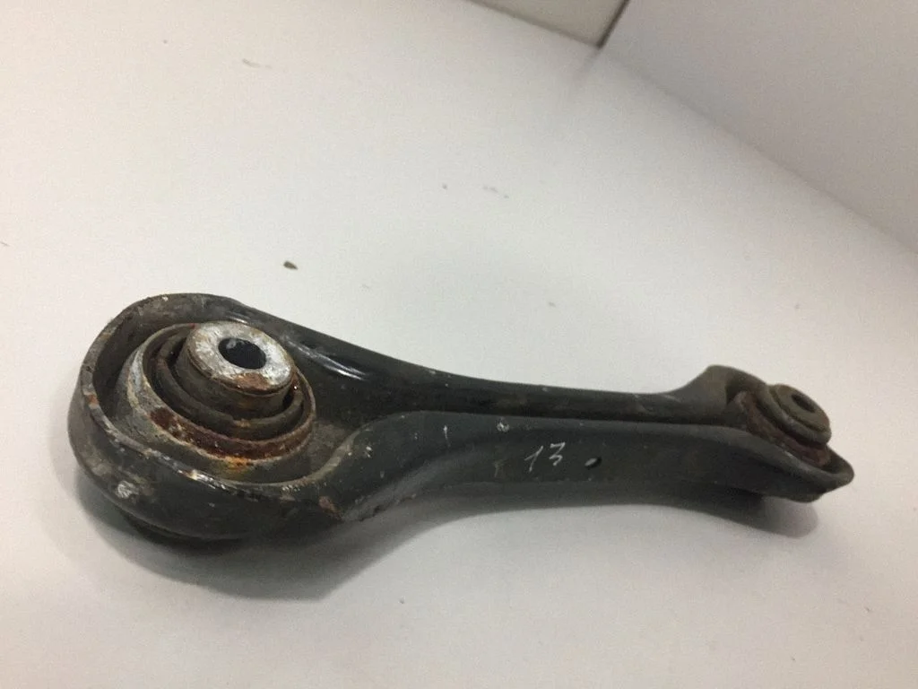 Rear upper control arm/wishbone – BMW 3 Series E90 E91 (2005-2012)