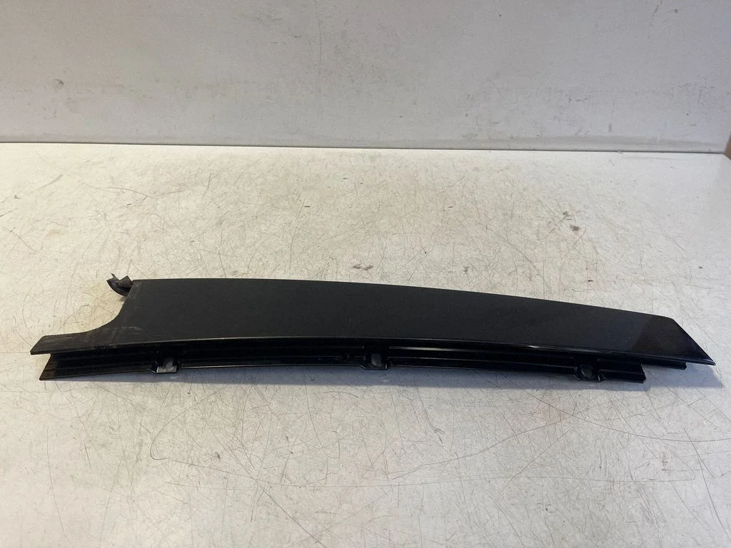 Muu tagumise ukse viimistluse osa 95B853351B – Porsche Macan (95B) (2014-2018)