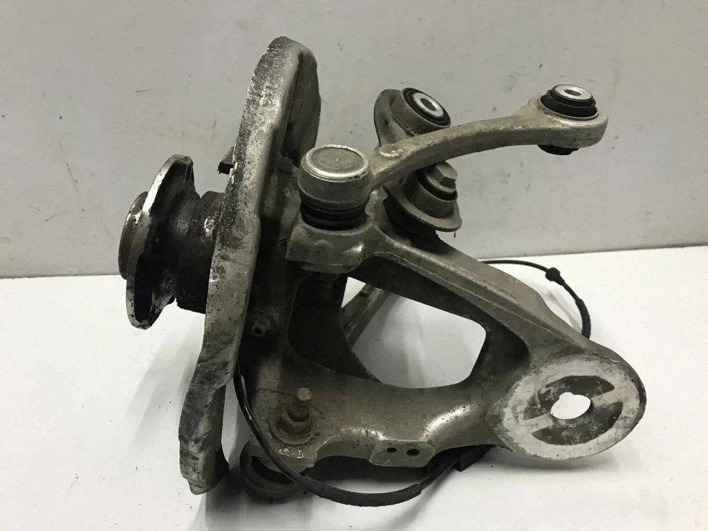 Tagumine rumm – BMW X5 F15 (2013-2017)