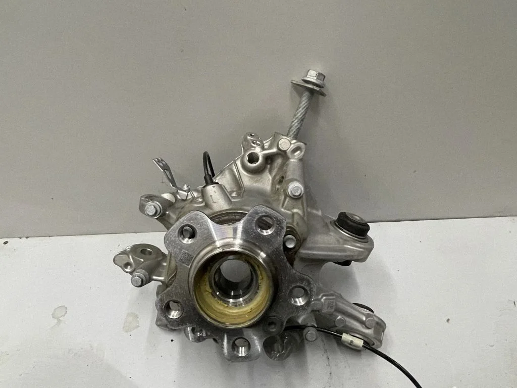 Tagumine rumm 6850566 – BMW Series 8 M8 F91 F92 G14 G15 (2019-)