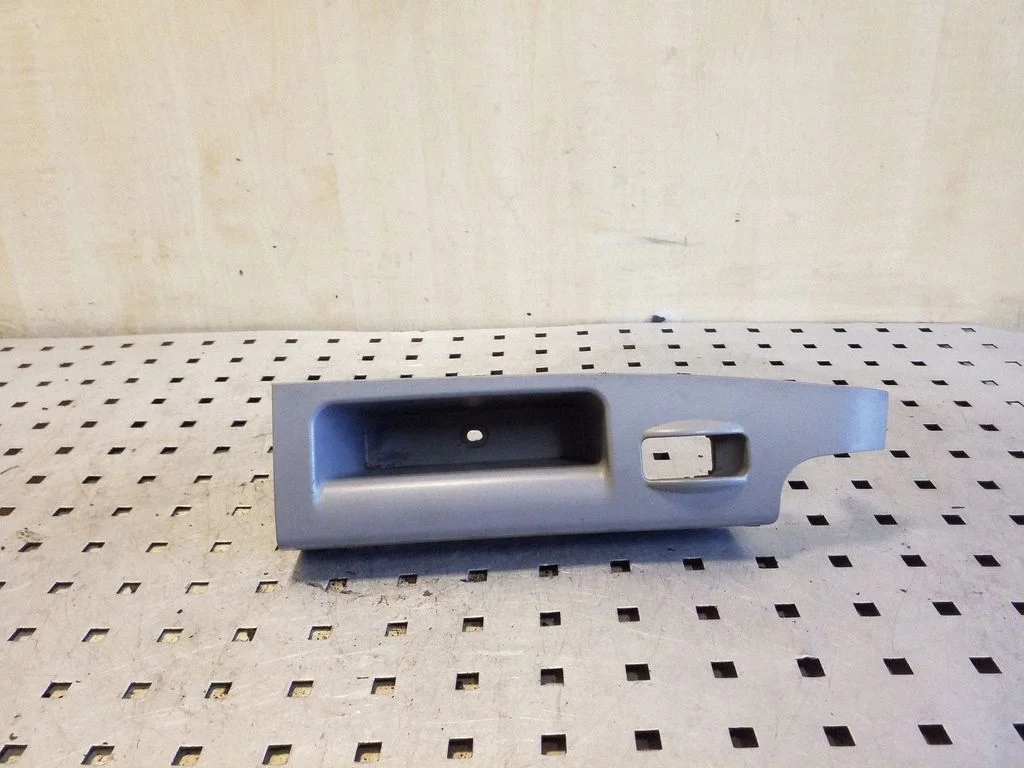 Rear door handle trim 478520B112