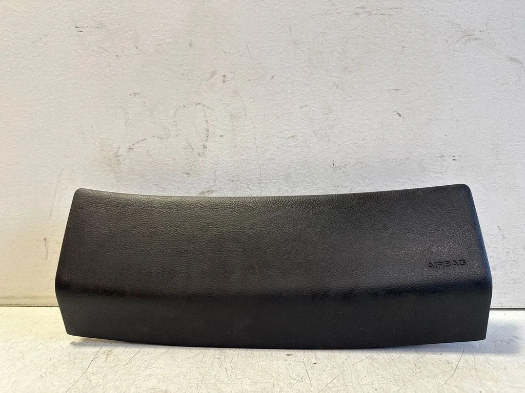 Knee airbag EM2BR042A00BF