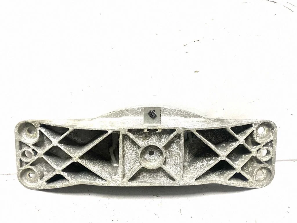 Wspornik skrzyni biegów – BMW Seria 5 E60 E61 (2004-2010)