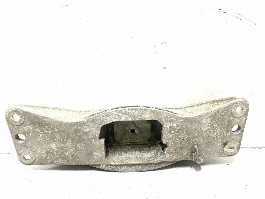 Wspornik skrzyni biegów – BMW Seria 5 E60 E61 (2004-2010)