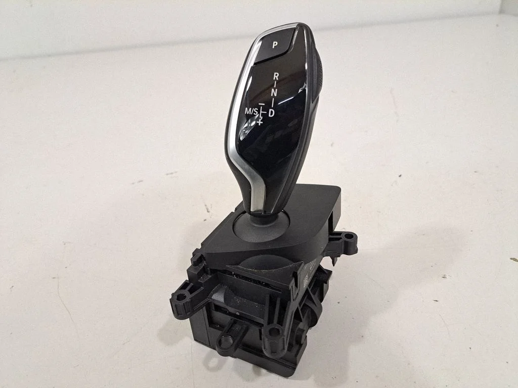 Pārnesumu pārslēgšanas mehānisms (kulise) – BMW 5. sērija G30 G31 G38 (2016-)