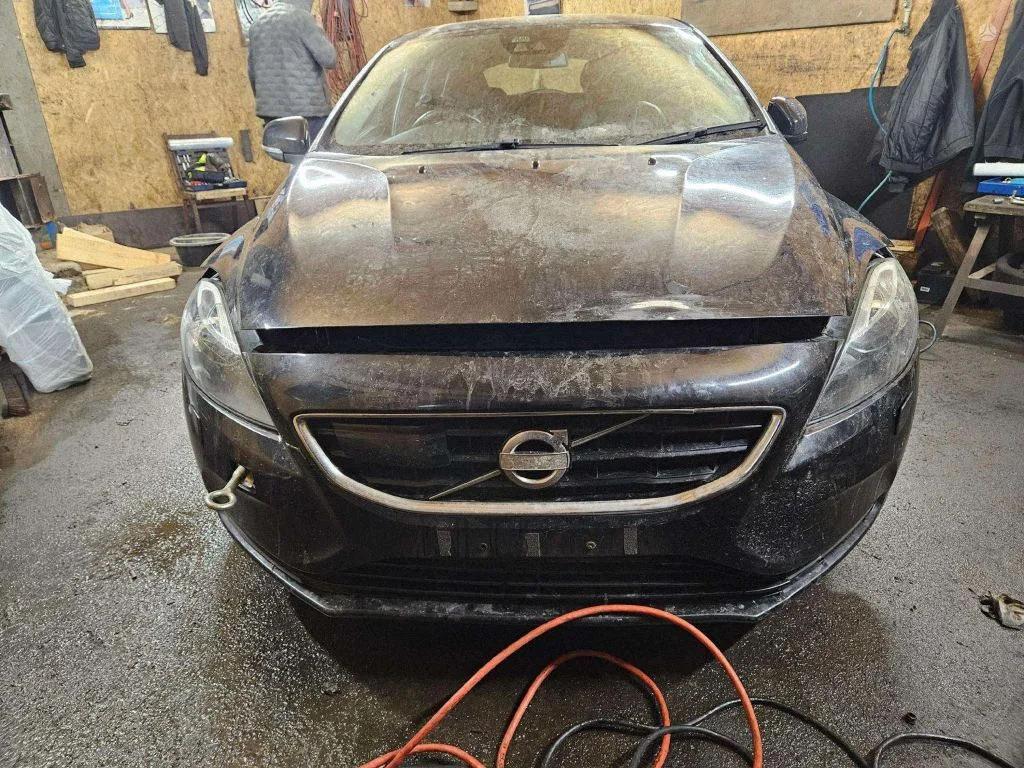 Volvo S40, V40