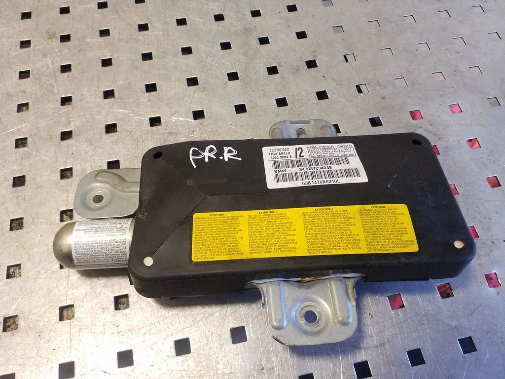 Eesmise ukse turvapadi – BMW X5 E53 (1999-2006)