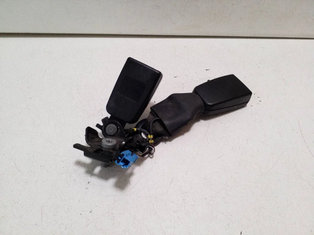 Rear seatbelt buckle A2058600469