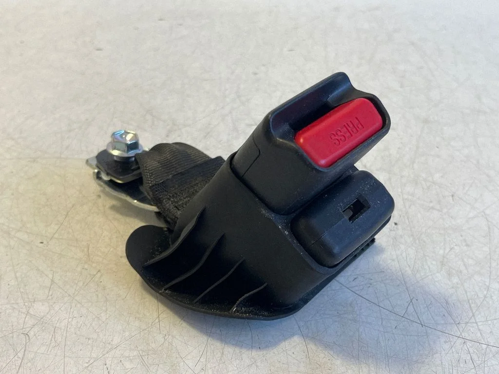 Rear seatbelt buckle 309104610AA