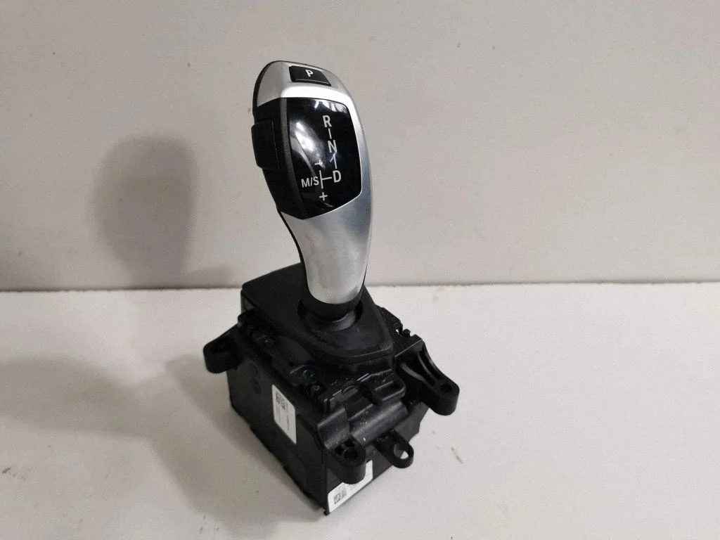 Pārnesumu pārslēgšanas mehānisms (kulise) – BMW 3. sērija F30 F35 F31 (2012-2018)