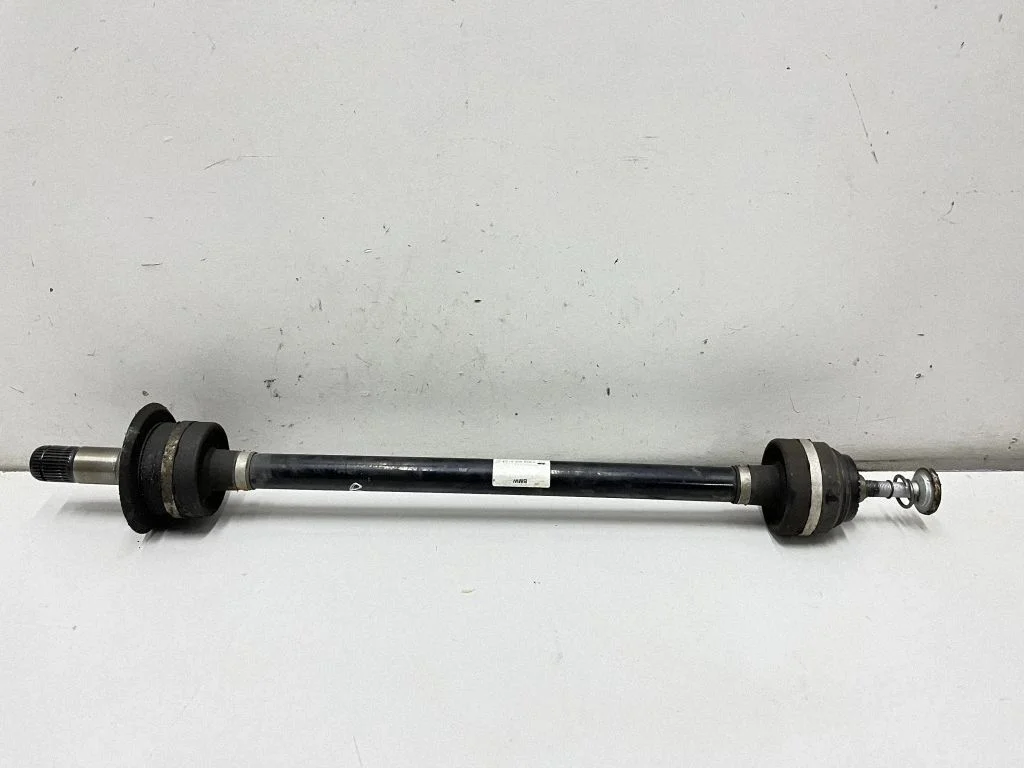 Tagumine pooltelg – BMW 7-seeria G11 G12 (2015-2022)