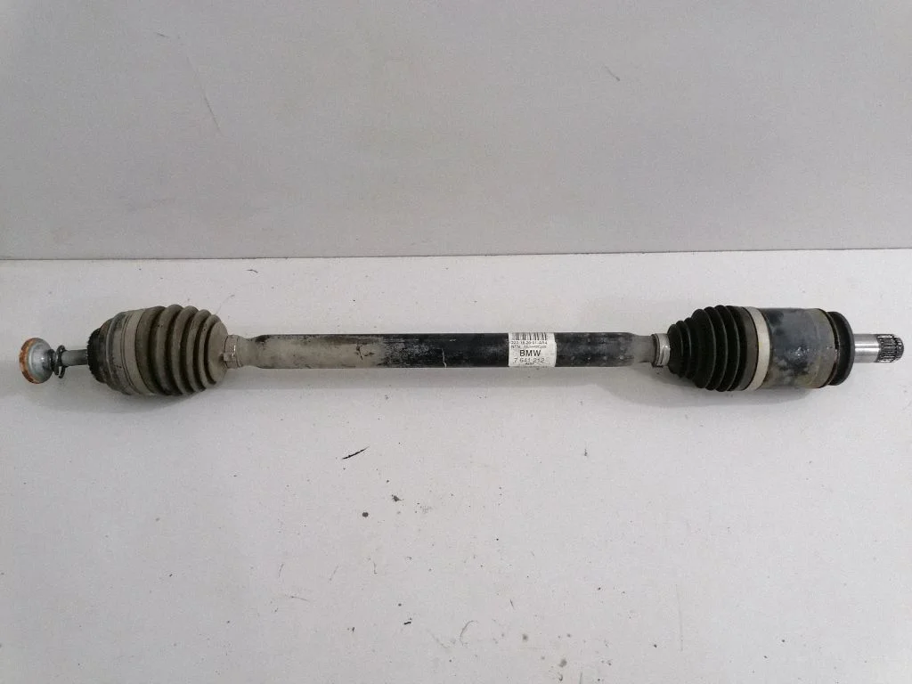 Rear driveshaft 7641212 – BMW i3 (2013-)