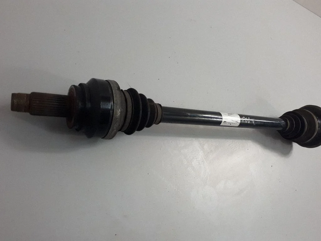 Aizmugurējā pusass 1234567 – BMW 6. sērija F06 Gran coupe (2012-2018)