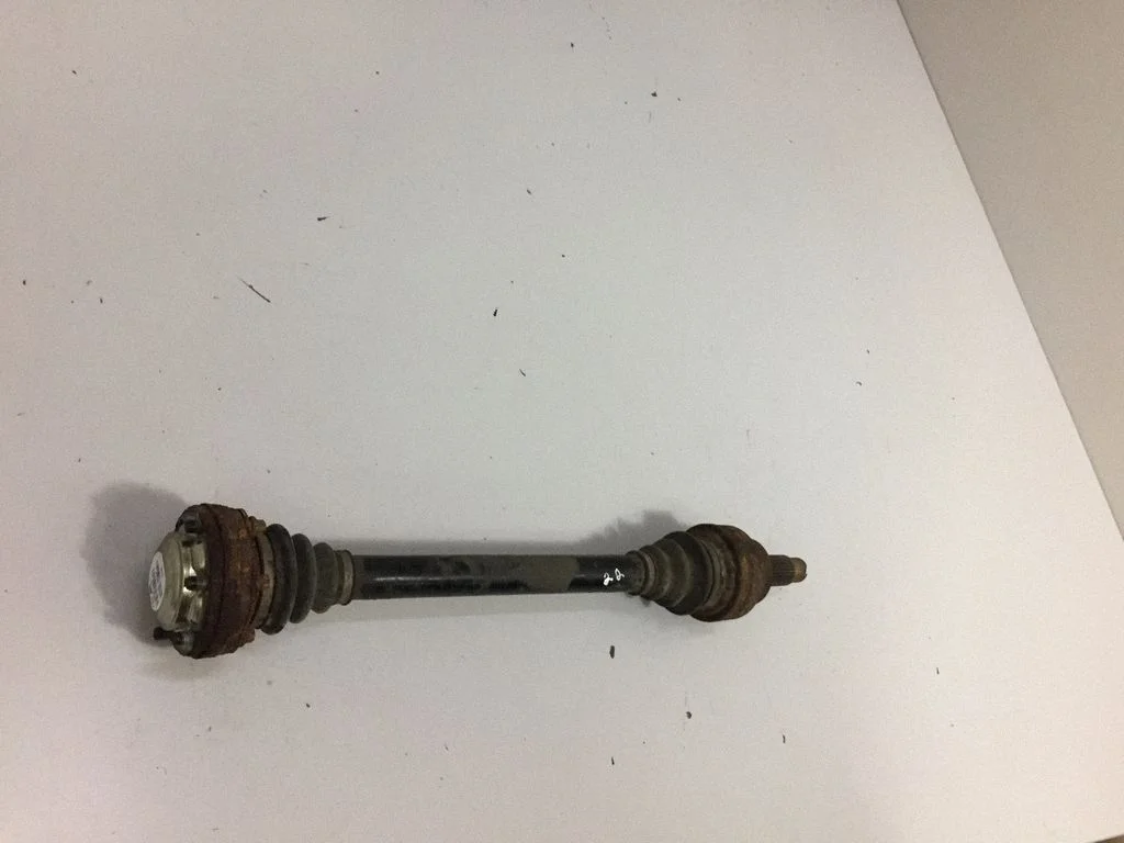 Tagumine pooltelg – BMW X6 E71 (2008-2014)