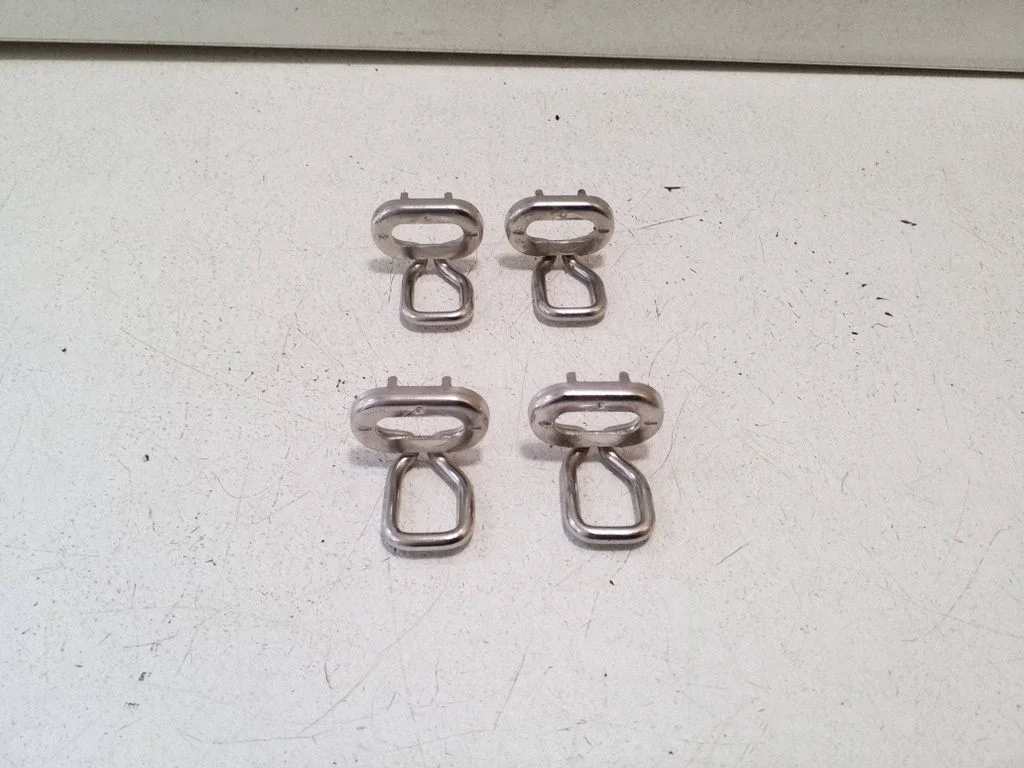 Tie down hook / loop