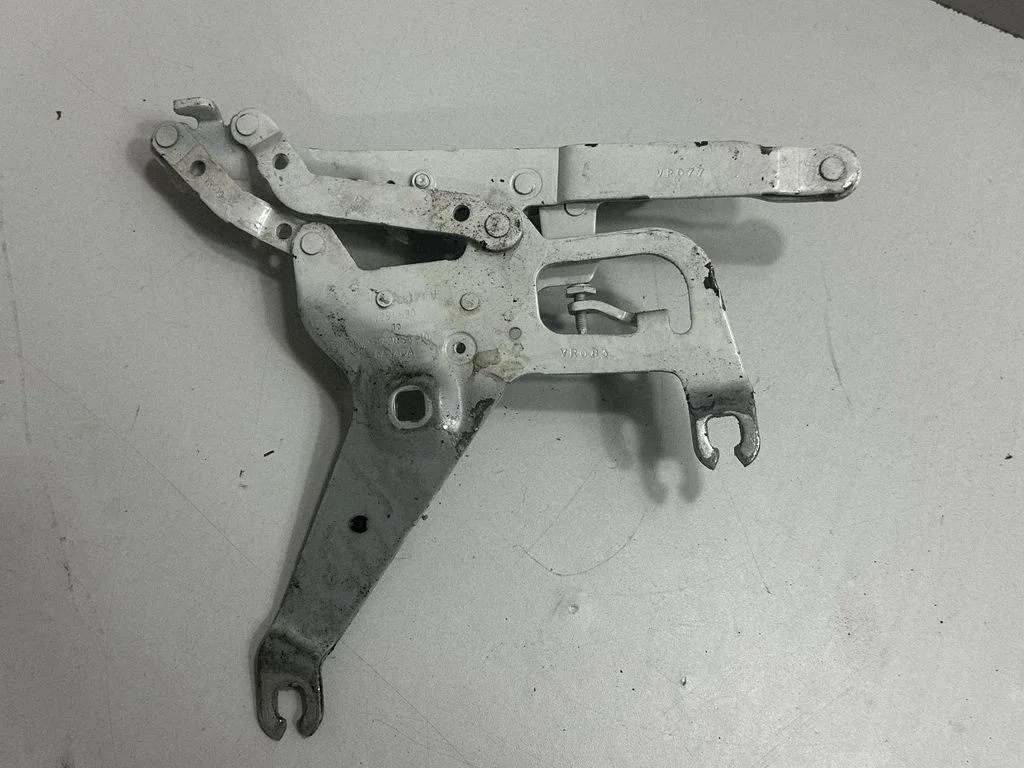 Engine bonnet/hood hinges – BMW X6 F16 (2014-2017)