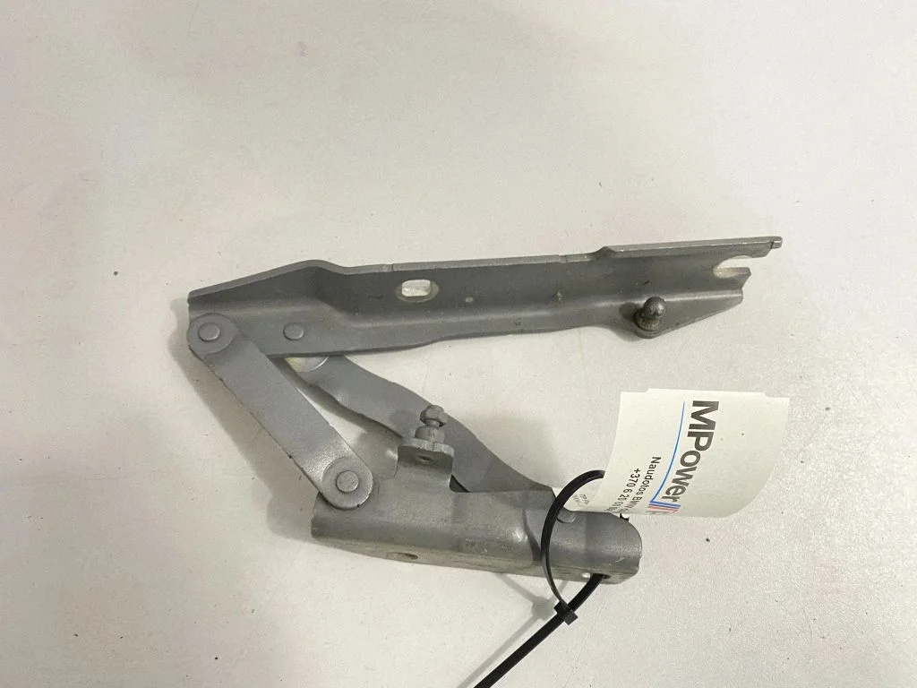 Motora pārsega eņģe (-es) – BMW 5. sērija E60 E61 (2004-2010)