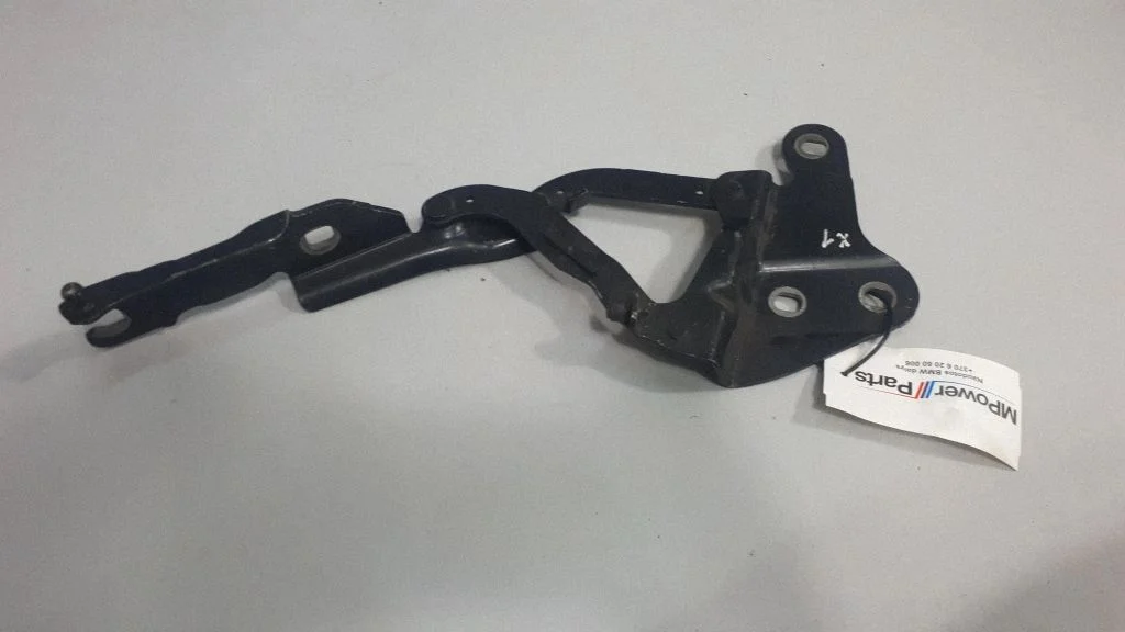 Engine bonnet/hood hinges – BMW X1 E84 (2009-2015)