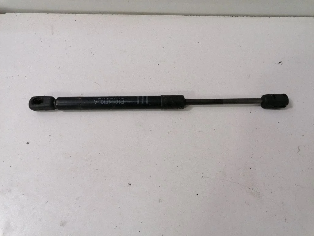 Mootorikapoti amortisaator – BMW 5-seeria F10 F11 (2009-2016)