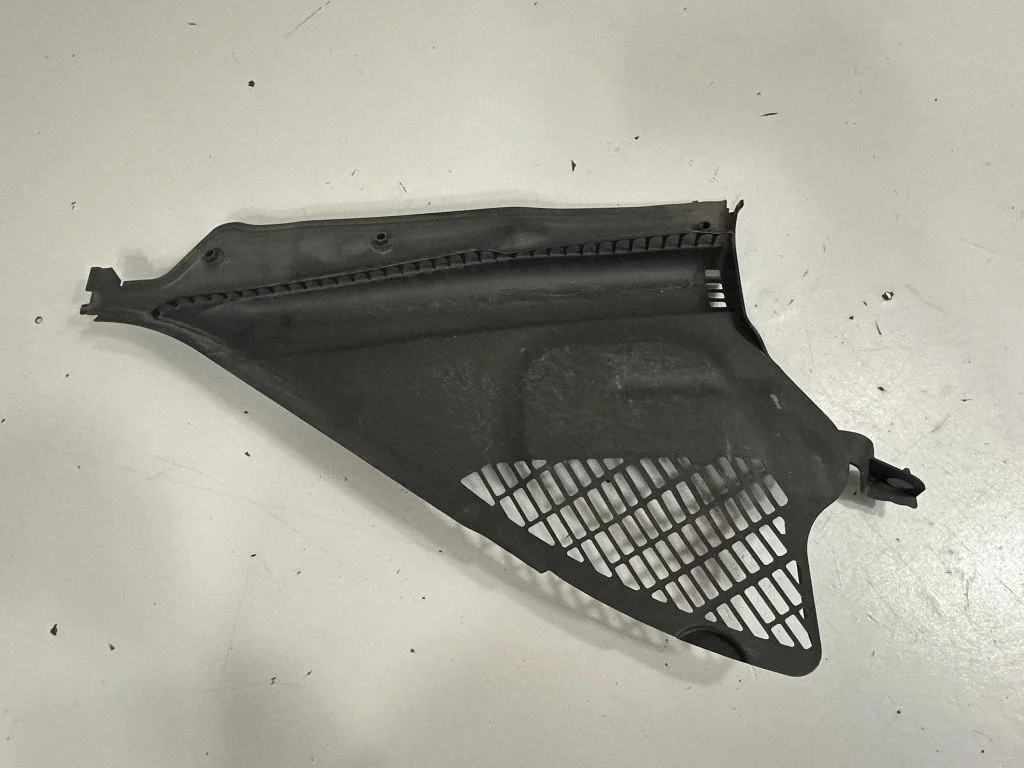Wiper trim – BMW 3 Series F30 F35 F31 (2012-2018)