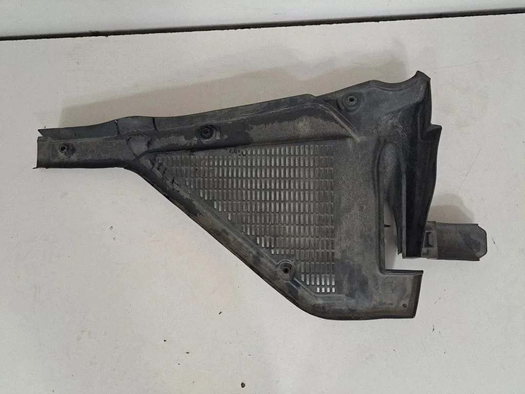 Slotiņu apdare – BMW X5 E70 (2006-2013)