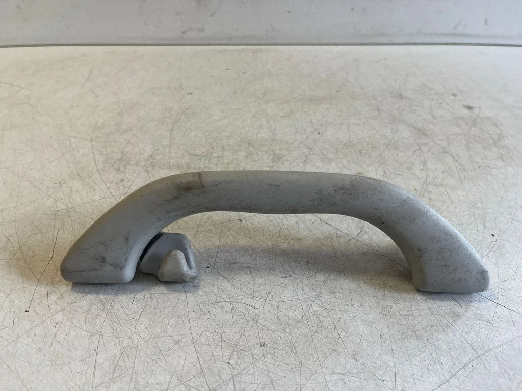 Rear interior roof grab handle – Volkswagen Golf IV (1998-2005)