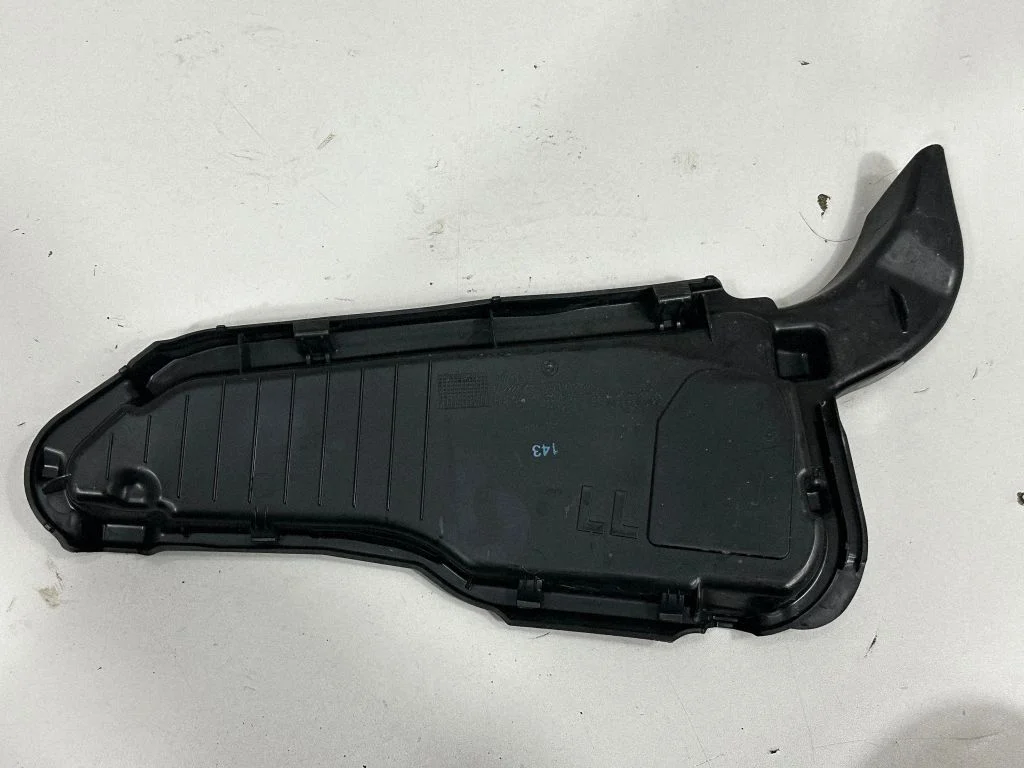 Podszybie (osłona wycieraczek) – BMW Seria 3 F30 F35 F31 (2012-2018)