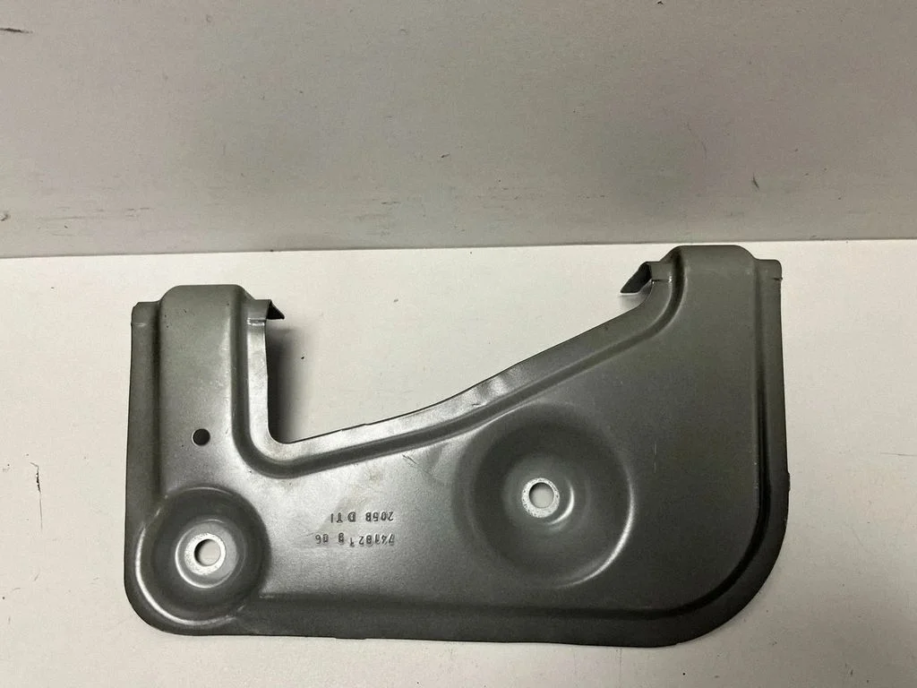 Fender mounting bracket – BMW X7 G07 (2018-)