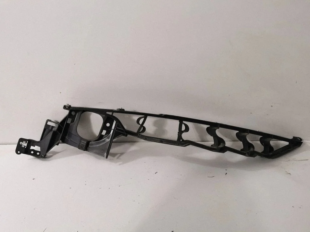 Fender mounting bracket – BMW X6 E71 (2008-2014)