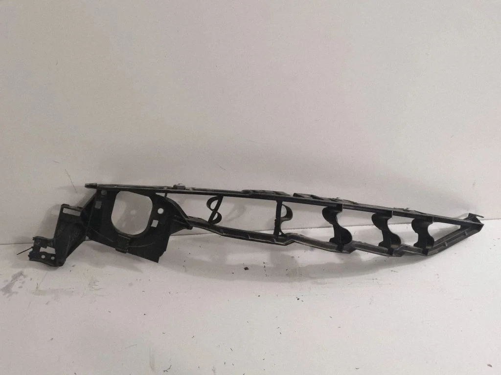 Fender mounting bracket – BMW X5 E70 (2006-2013)