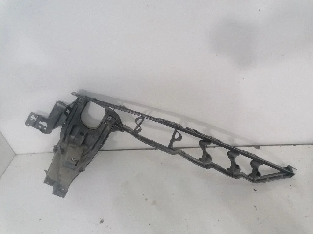 Fender mounting bracket – BMW X5 E70 (2006-2013)